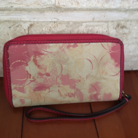 3 for$15 Coach Pink / Red Wristlet Floral Pattern 6" Long with Zipper Bag / - Picture 2 of 8